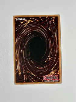Yu-Gi-Oh! TCG - Dark Magician YUCB-EN001 - Ultra Rare - Limited Edition NM - Image 2