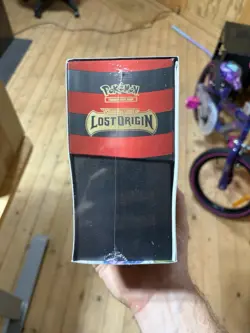 Pokemon TCG: Lost Origin Elite Trainer Box ETB, Factory SEALED Sword & Shield - Image 4