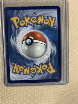 Pokemon TCG Mew VMAX Fusion Strike 114/264 Holo Ultra Rare - Image 3