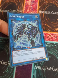 Yugioh Link Spider YS17-EN043 Super Rare 1st Edition Near Mint - Image 2