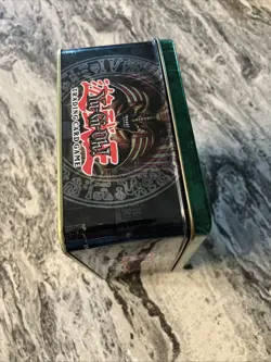 YU-GI-OH! COLLECTORS TIN - ONLY 2002 RARE BLACK SKULL DRAGON 53334284394 - Image 5