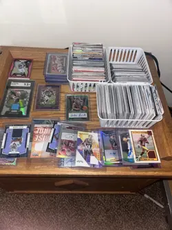 Lot Of 30 Sports Cards Case Hits In Every Lot All Sports Rookies And Inserts - Image 2