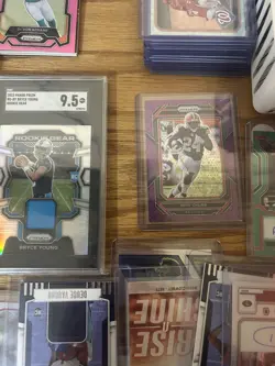 Lot Of 30 Sports Cards Case Hits In Every Lot All Sports Rookies And Inserts - Image 4