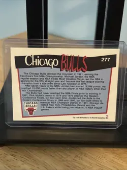 1991-92 NBA HOOPS CHICAGO BULLS TEAM #277 1st NBA CHAMPIONSHIP CARD JORDAN - Image 3