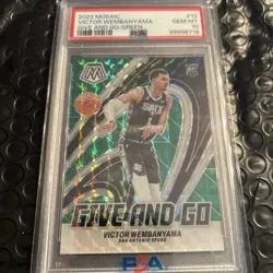 2023 PANINI MOSAIC VICTOR WEMBANYAMA #12 GIVE AND GO GREEN Prizm PSA 10 - SPURS - Image 3