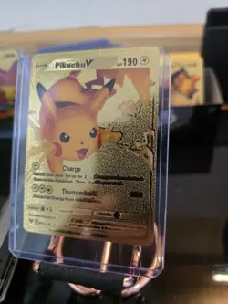 Pokemon TCG Pikachu V Gold Foil Fan Art Card 043/185 - Image 2