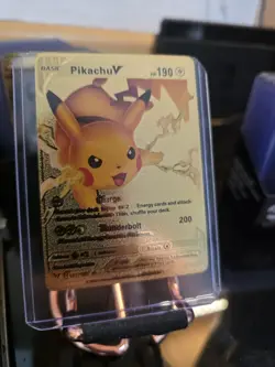 Pokemon TCG Pikachu V Gold Foil Fan Art Card 043/185 - Image 3