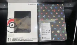 Pokemon TCG Pixel Zip Binder - Pokemon Center Exclusive - Charizard premium - Image 1