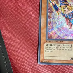 Konami Yu-Gi-Oh! Dark Magician Girl CT2-EN004 2005 Tin Secret Holo LE - Image 5