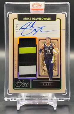 2025 Panini One and One WNBA Arike Ogunbowale Jersey Auto Holo Gold #/10 #JA-AO - Image 1
