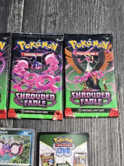 Pokemon Scarlet And Violet—Shrouded Fable Three-Booster Pack and Promo Card Blis - Image 4