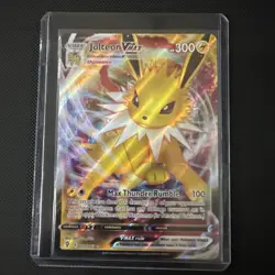 Pokemon TCG Jolteon VMAX Holo Ultra Rare Card Evolving Skies 051/203 NM - Image 1