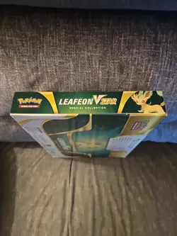 2022 Pokemon Leafeon VStar Special Collection Box Sealed Pokemon - Image 5