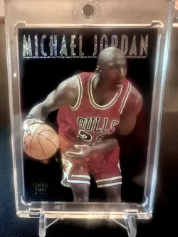 1993 SKYBOX CENTER STAGE MICHAEL JORDAN #CS1 CHICAGO BULLS - Image 1