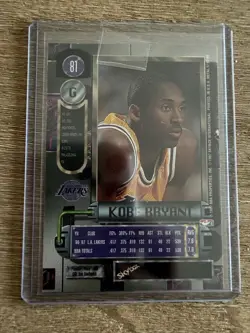 1997-98 Metal Universe - Kobe Bryant #81 Rare LA Lakers HOF 🏀🏀🏀 - Image 4