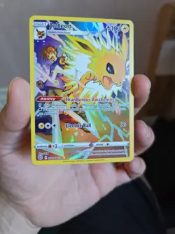 Pokemon TCG Jolteon TG04/TG30 Swsh09 Trainer Gallery Holo Card Brilliant Stars - Image 1