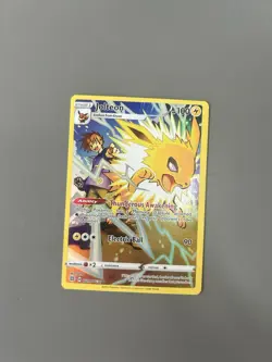 Pokemon TCG Jolteon TG04/TG30 Swsh09 Trainer Gallery Holo Card Brilliant Stars - Image 1