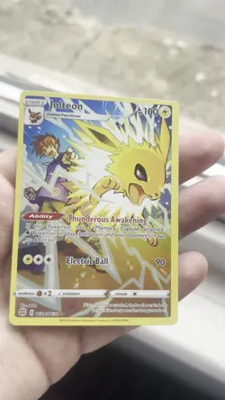 Pokemon TCG Jolteon TG04/TG30 Swsh09 Trainer Gallery Holo Card Brilliant Stars - Image 2