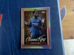TOPPS PREMIER 2025/26 CARD CHROME KING CHELSEA DROGBA CK 7 - Image 1