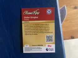 TOPPS PREMIER 2025/26 CARD CHROME KING CHELSEA DROGBA CK 7 - Image 2