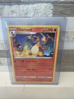 Pokemon TCG Charizard Card 001/015 Near Mint Condition - Image 1