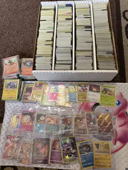 Pokemon TCG Bulk Lot 3200 Non Foil 345 FOIL CARDS and the 24 Cards In front - Image 1