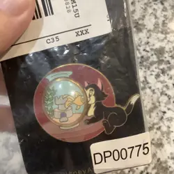 DISNEY AUCTIONS (P.I.N.S.) PINOCCHIO FIGARO & CLEO FISHBOWL PIN ON CARD LE 250 - Image 1