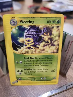 Weezing 070/165 Expedition Base Set Regular Pokemon TCG Card - Image 1