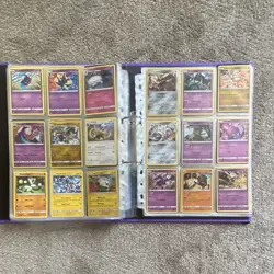 Pokemon TCG 100-Card play bundle - Image 3