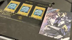 Konami Yu-Gi-Oh! 25th Anniversary Blue-Eyes Autographed 4 Card Holo JP - Image 1