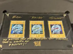 Konami Yu-Gi-Oh! 25th Anniversary Blue-Eyes Autographed 4 Card Holo JP - Image 3