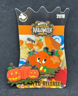 2018 Disney Mickey's Not So Scary Halloween Party Orange Bird Passholder LR Pin - Image 2