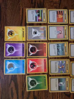 Vintage Pokemon Complete Set - Trainers & Energies - 33 card Lot Base Set WOTC - Image 5
