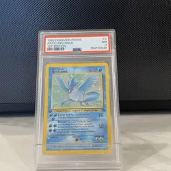 1999 POKEMON FOSSIL 2 ARTICUNO-HOLO 1ST EDITION - PSA 7 - Image 1