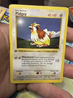 1999 1st Edition Pokemon Pidgey 57/102 Base Set Shadowless Card - Image 1