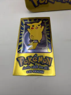 PIKACHU POKEMON 1999 TOPPS METAL RARE EMPTY TIN W/ Card - Image 2