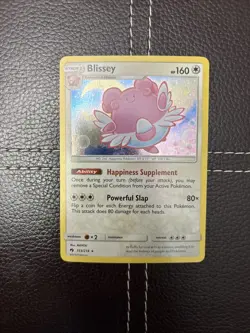 Pokemon TCG - Blissey - 153/214 - Lost Thunder - LP Cosmos Holo Rare (2018) - Image 1