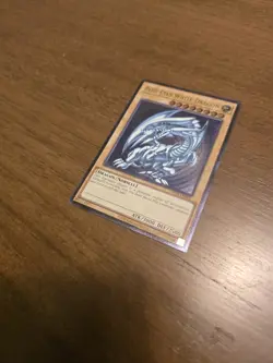 Blue-Eyes White Dragon Ultimate Rare OP28-EN001 Yugioh - Image 4