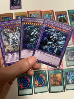 Yugioh Card Lot Blue-Eyes White Dragon/Kaiba Inspired Lot Nm/Lp/Mp/Damaged - Image 4