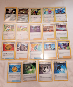90x Pokemon TCG Cards Vivid Voltage Card Bundle - NM or better, No Dupes - Image 5