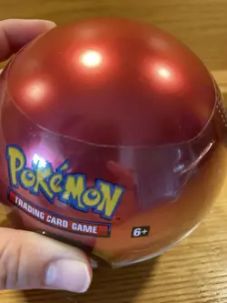 2019 Pokemon TCG Red Ball Tin (3 Booster Packs + Coin) G18 Factory Sealed Dents - Image 4