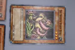 Yu-Gi-Oh! The Wicked Worm Beast SDK-004 x3 - Image 2