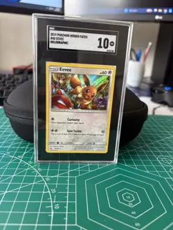 SGC 10 Eevee 48/68 Hidden Fates Holo Rare English Pokemon TCG 2019 - Image 1