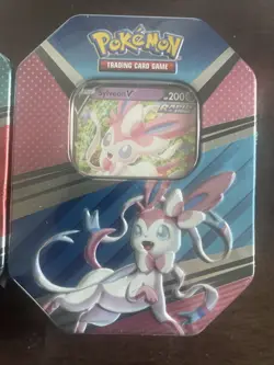 3x pokemon V Heroes Tin - Sealed - Umbreon, Sylveon & Espeon - Image 4