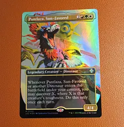MTG Pantlaza, Sun-Favored (Borderless) Foil #0020 - Image 1