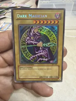 Dark Magician BPT-001 HOLO/FOIL Bleed ERROR - Image 1