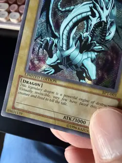 Yu-Gi-Oh TCG Blue-Eyes White Dragon BPT-003 Secret Rare Limited Edition DMG/HP - Image 3
