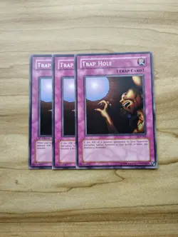 Yu-Gi-Oh! - Trap Hole 3x - Full Playset Of Cards - Image 1