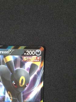 UMBREON V 094/203 POKEMON SWSH EVOLVING SKIES - Image 2