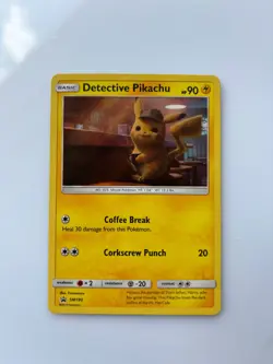 Pokemon TCG Detective Pikachu SM190 Black Star Promo Holo Movie Promo Card - Image 2